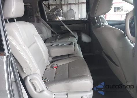 2011 Honda Odyssey Touring/Touring Elite z USA, uszkodzony, nr VIN 5FNRL5H99BB048437